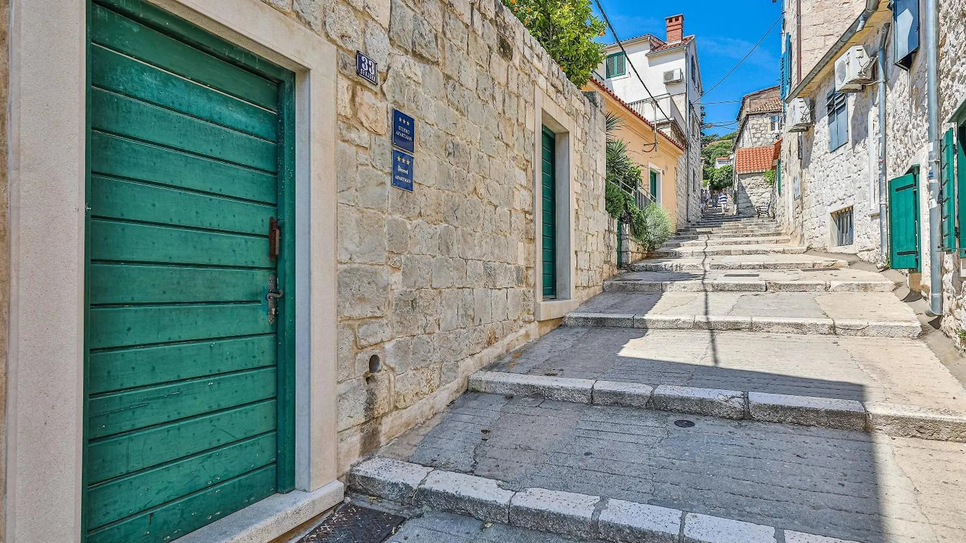 Apartments & Studio Gordana 0*, Split