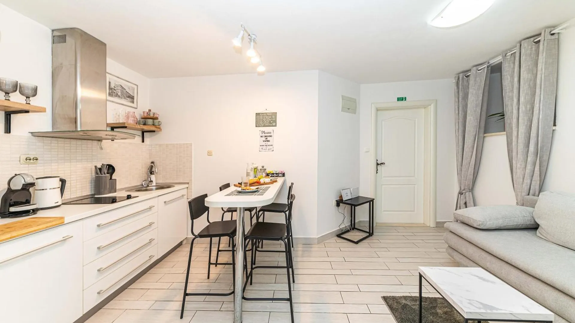 Apartments & Studio Gordana 斯普利特