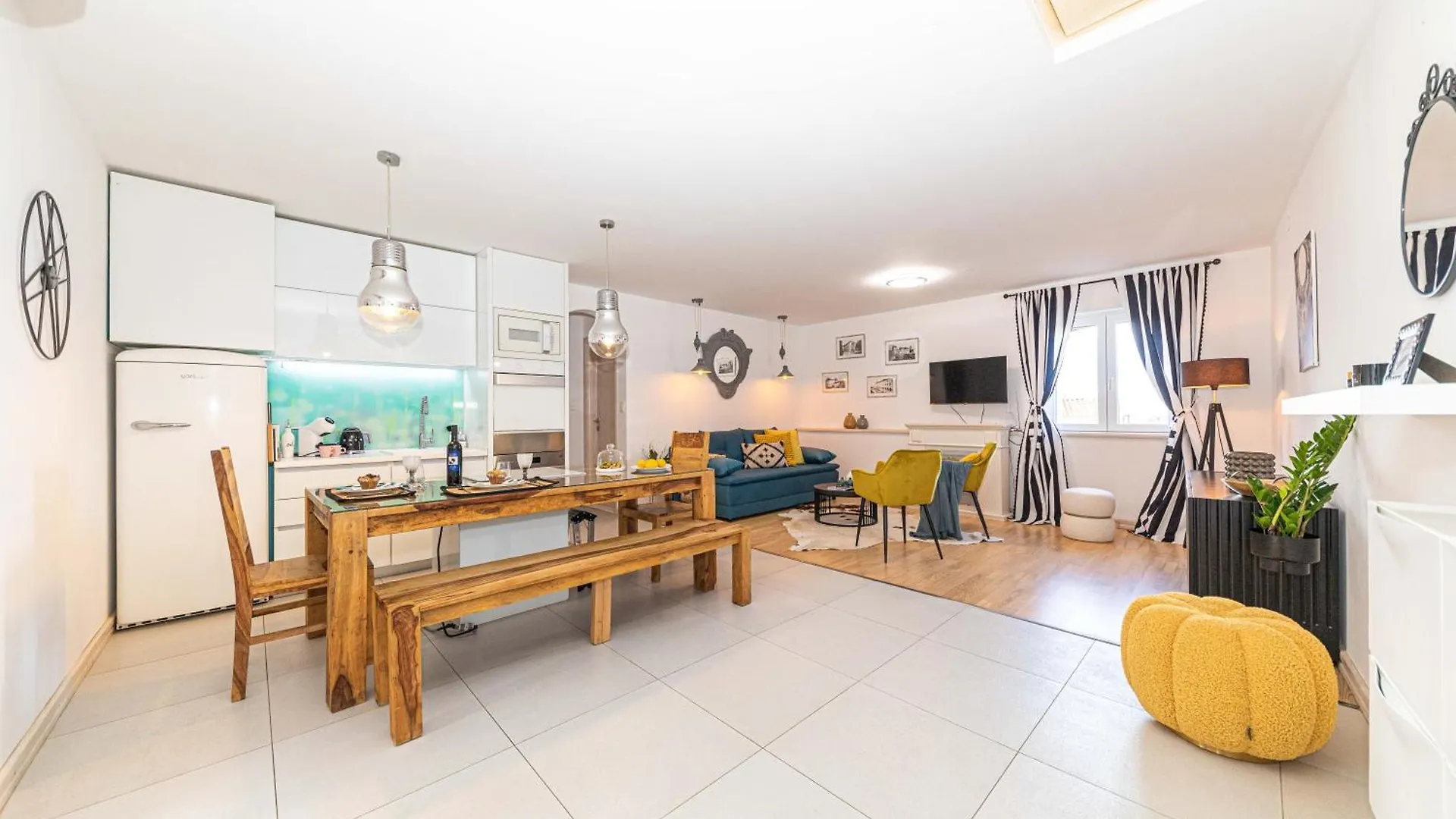 Apartments & Studio Gordana  Split
