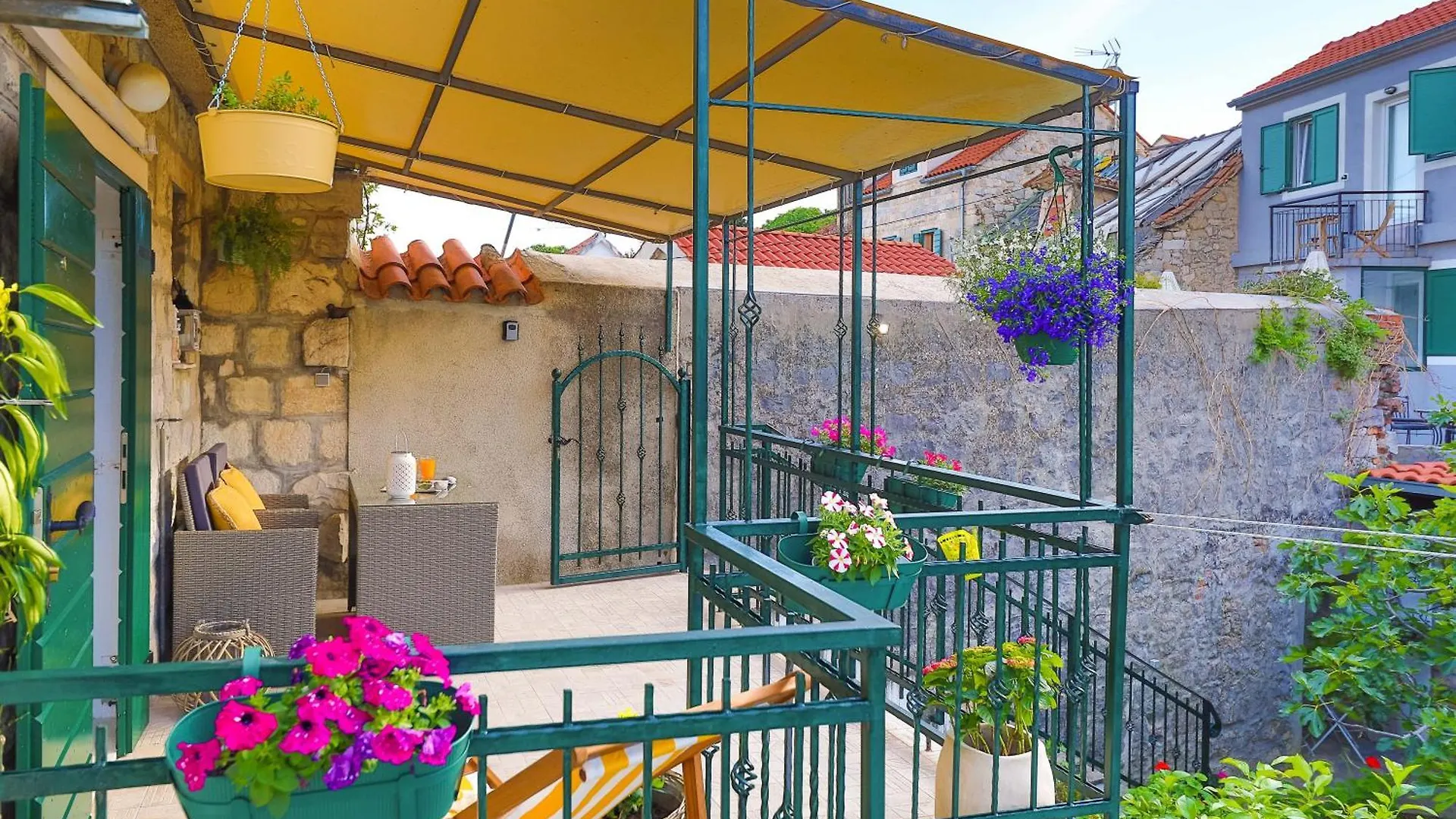 Apartments & Studio Gordana Split