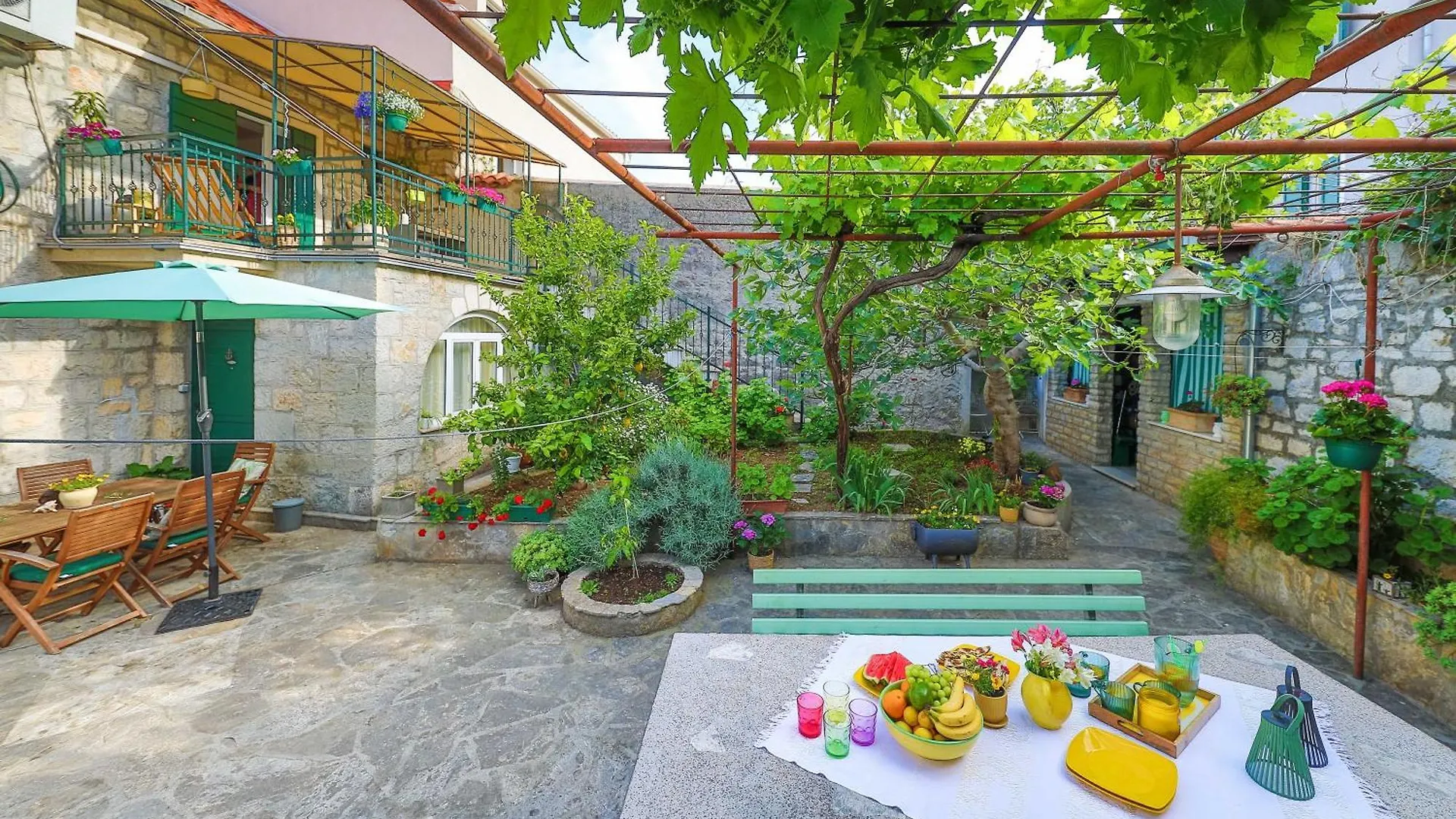 Apartments & Studio Gordana 斯普利特